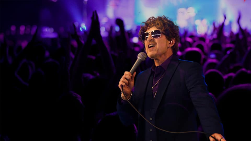 Promotional image for the show 'Simply Red Tribute: Holding Back The Years' in August 2026 at Blackburn Empire Theatre.